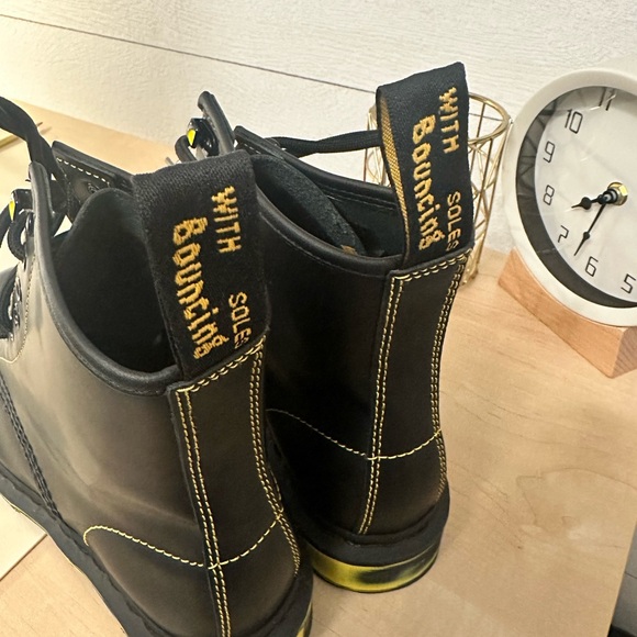 Dr. Martens 1460 Marble sole boots - Picture 3 of 4